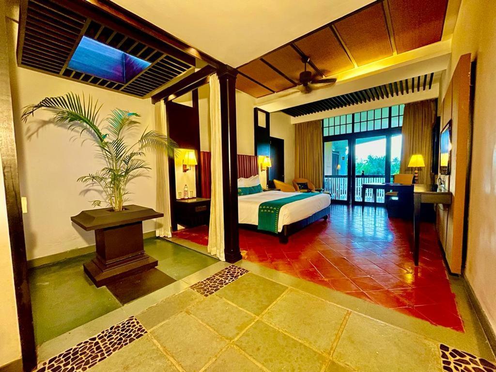 Plumeria Lake Resort & Spa Vayalār Exterior foto