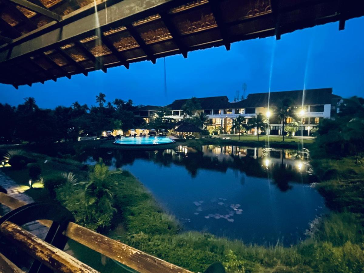 Plumeria Lake Resort & Spa Vayalār Exterior foto