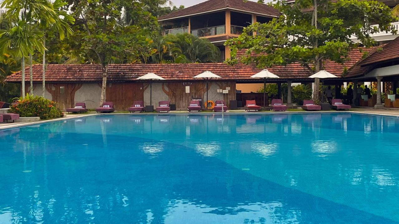 Plumeria Lake Resort & Spa Vayalār Exterior foto